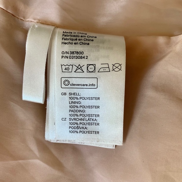 3/$45 ⭐️ H&M Quilted Kids Jacket SIZE US 4-5Y - Picture 8 of 10